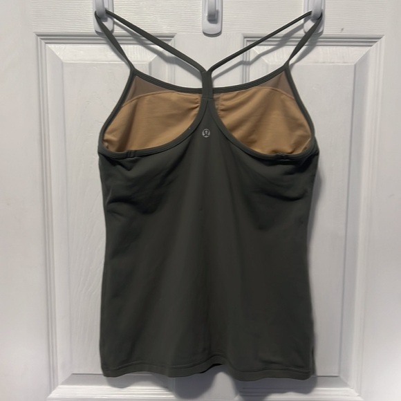 3/$20 grey/green  lulu shelf tank - Picture 2 of 2